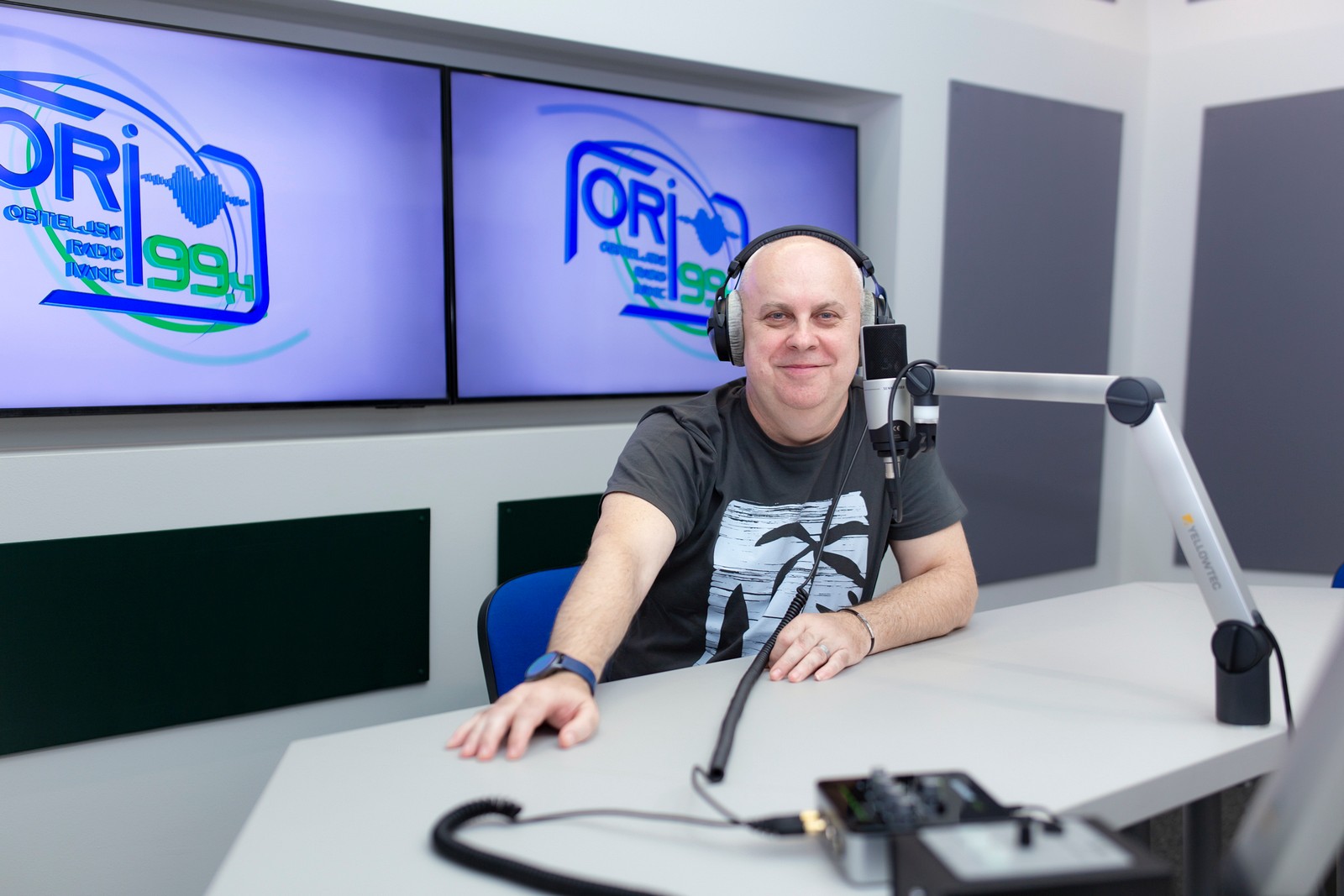 SINIŠA KUNEK (Dj)